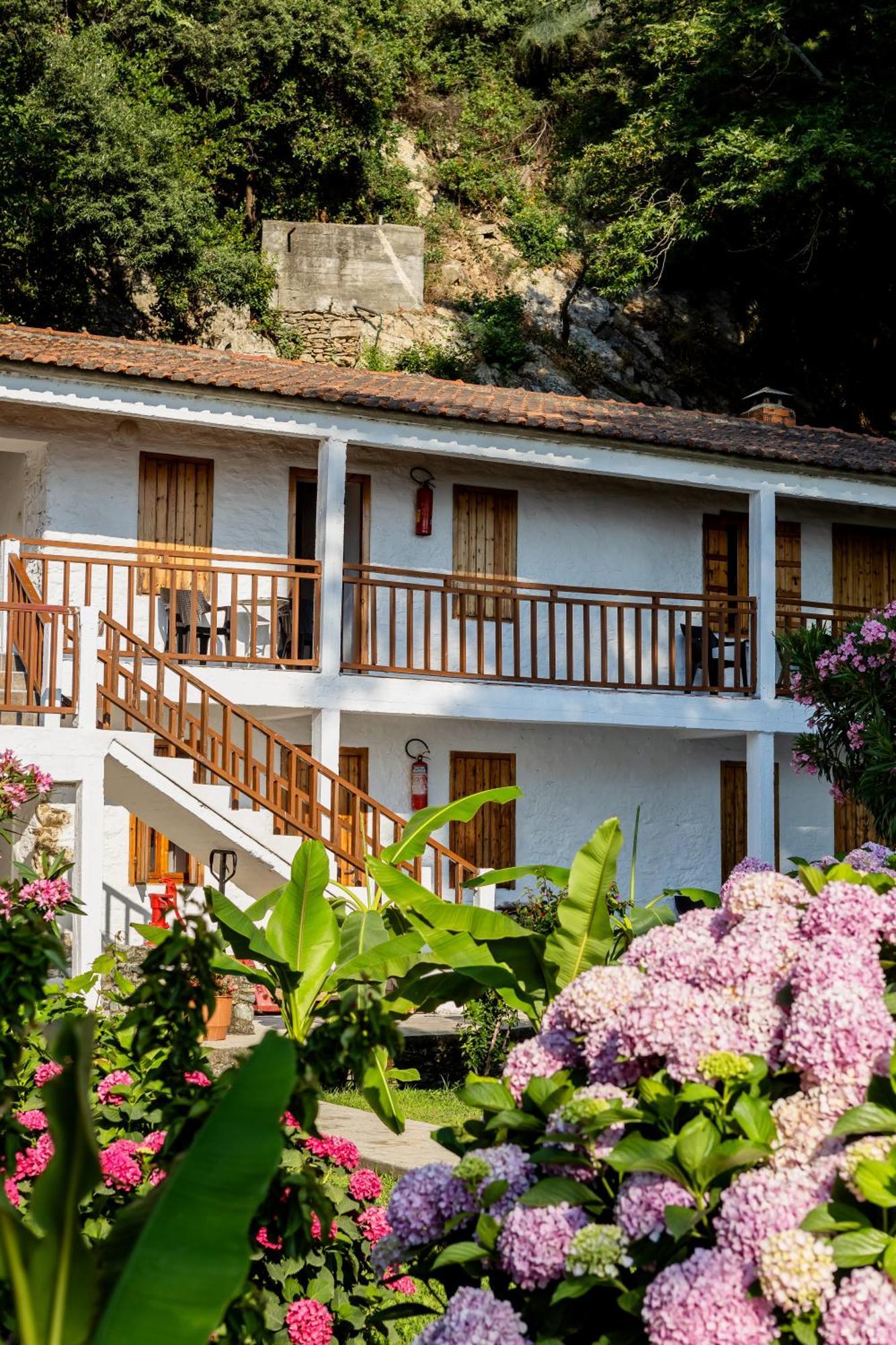 Hotel Kókkinon Nerón Exterior foto